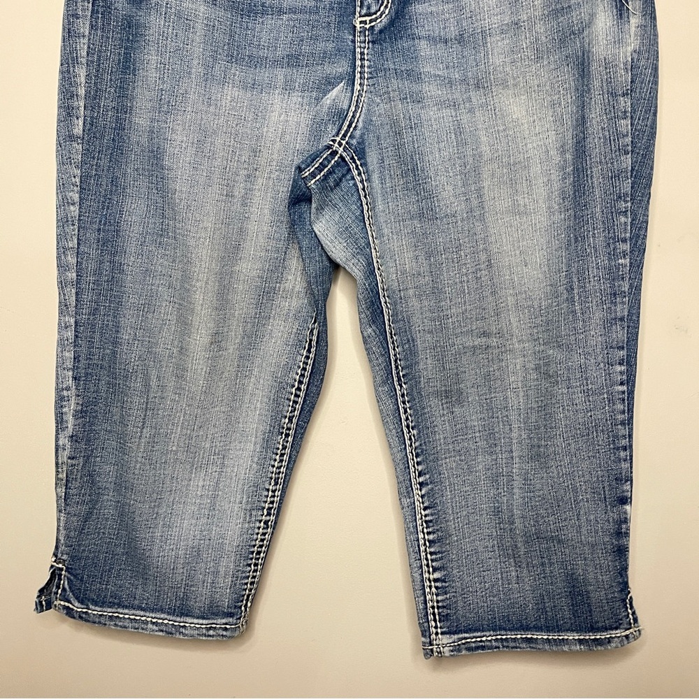 WOMEN’S VINTAGE Capri Jeans with Embellished Pockets, 14W - Picture 3 of 10
